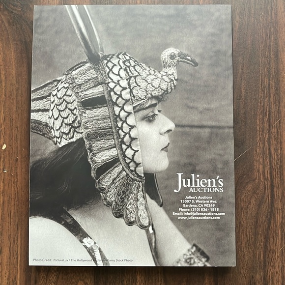 Julien’s Auctions Hollywood classic and contemporary Legends. April 2023 - Picture 2 of 5